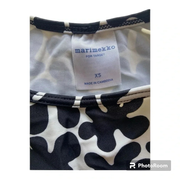 Black and White Floral Women's Swim Top - Picture 2 of 3